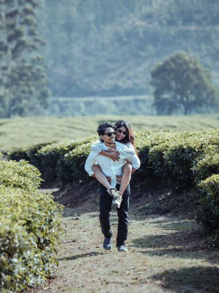 Scenic Pre-Wedding Photoshoot in Munnar | Capture Your Love Story