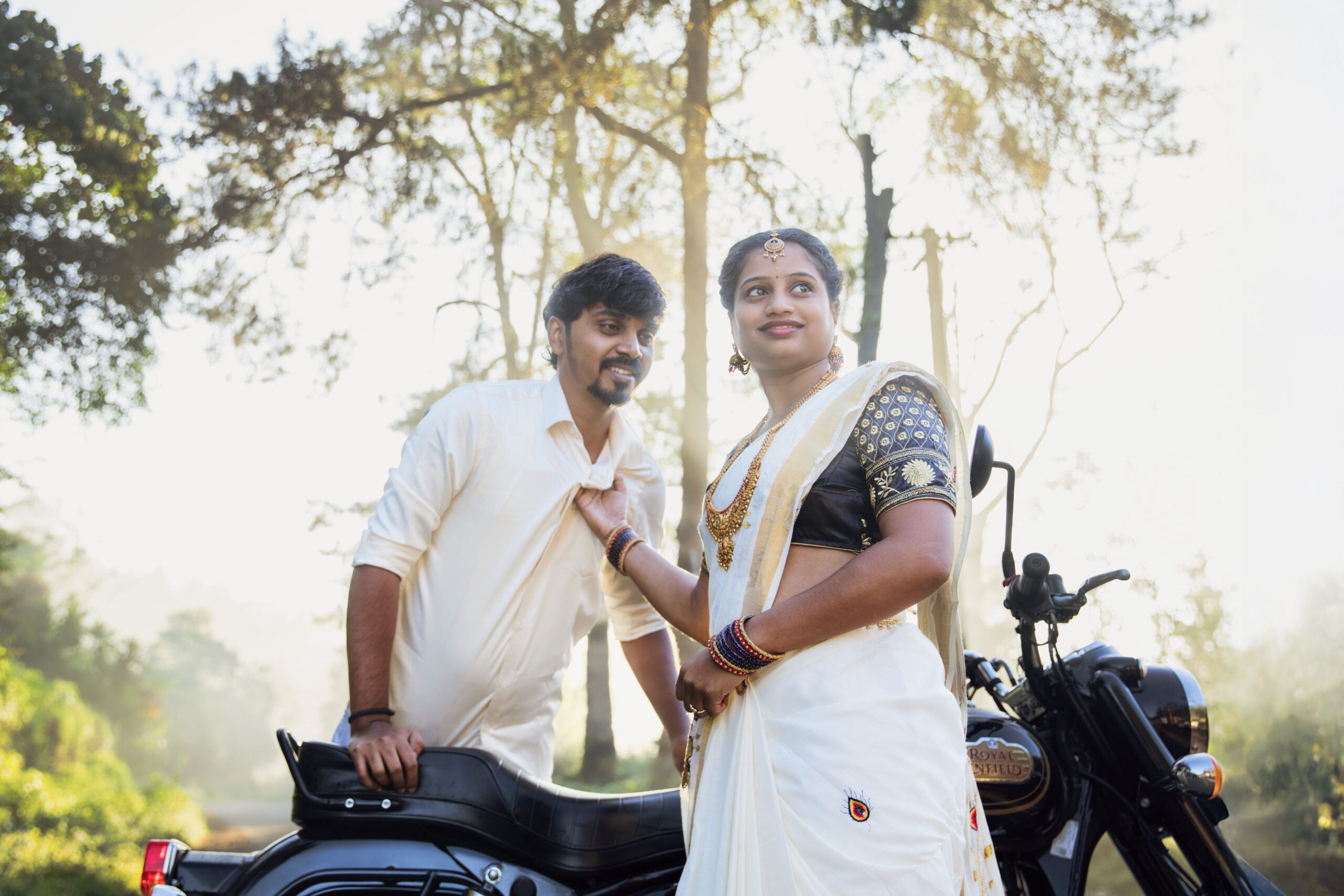 couple photoshoot in munnar candid golden light natural moment by Uma Studios Munnar